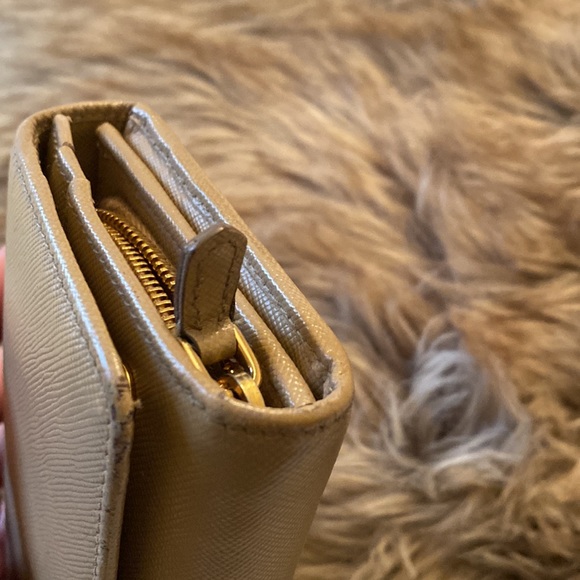 Prada flap wallet - Picture 3 of 7